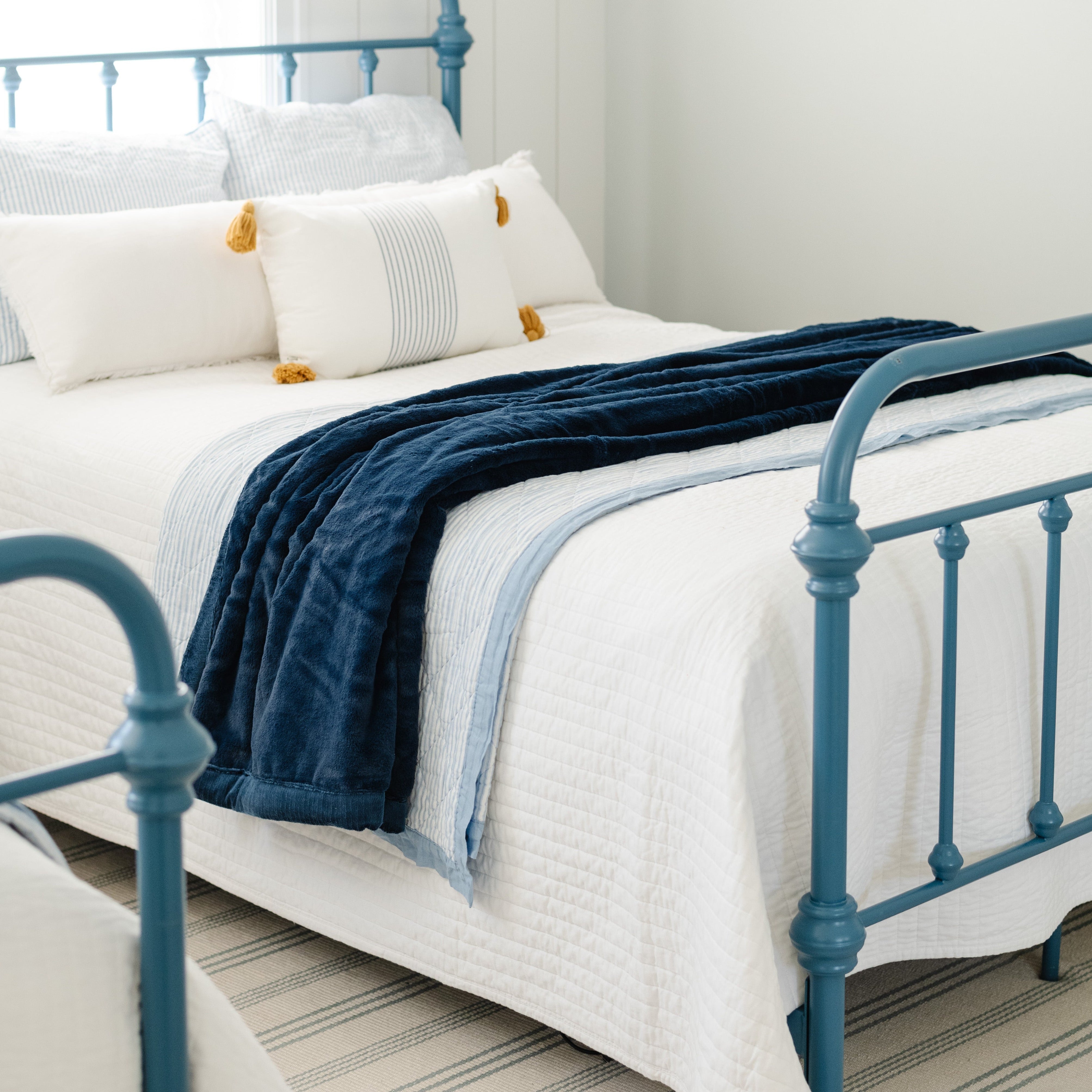 Navy Lush Toddler Blanket — gallery photo 3