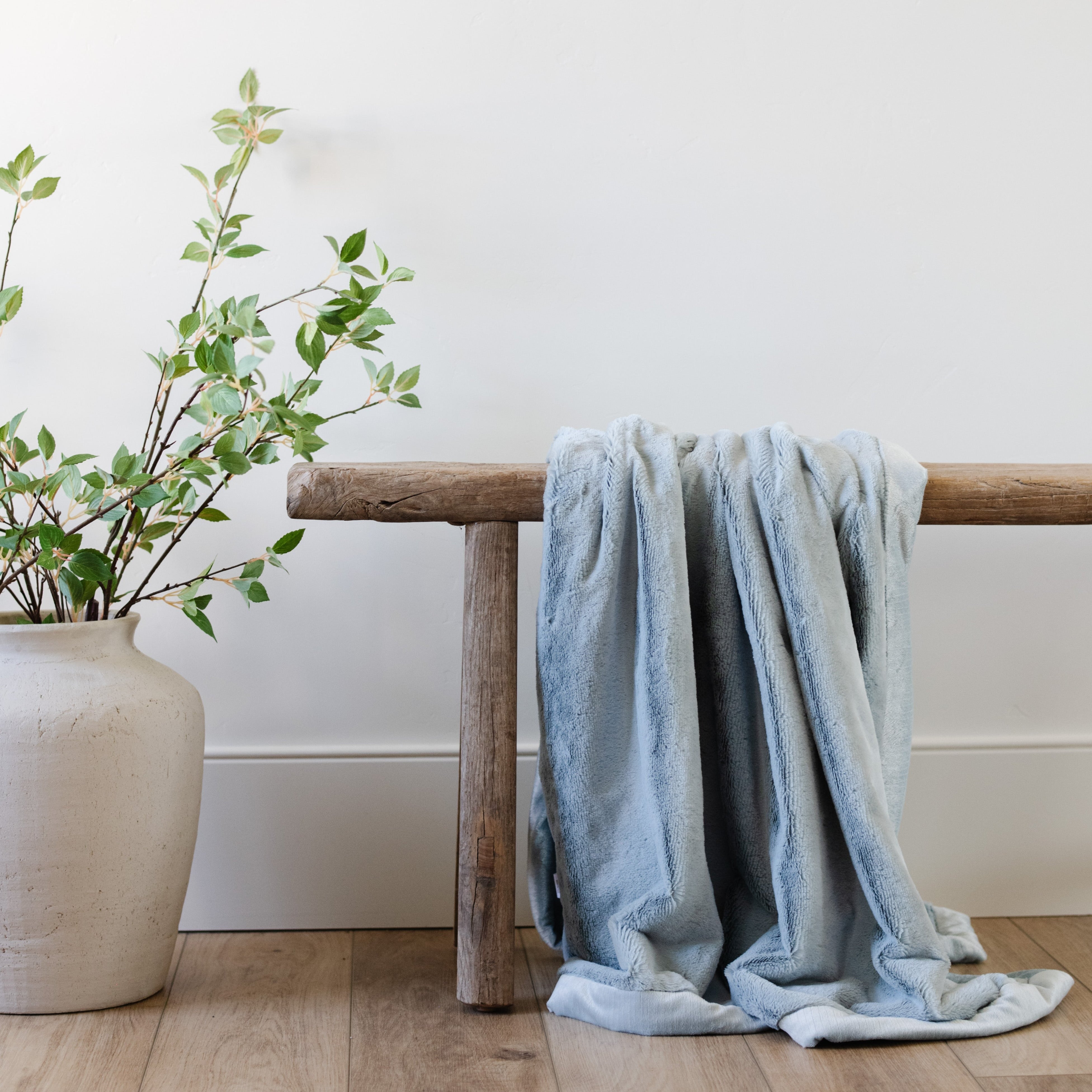 Mini Lush Chambray Blanket — gallery photo 4