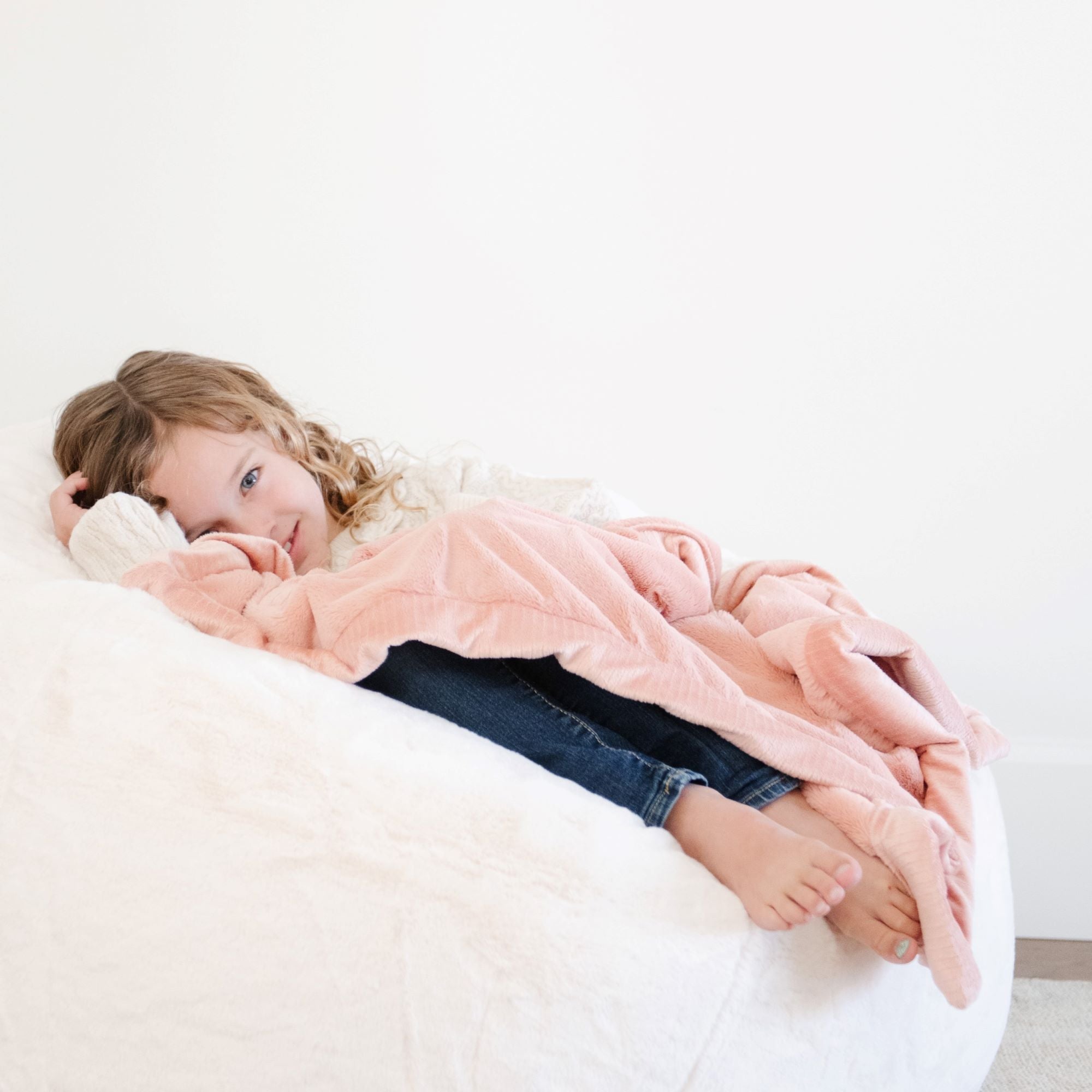 Blossom Mini Lush Blanket — gallery photo 3