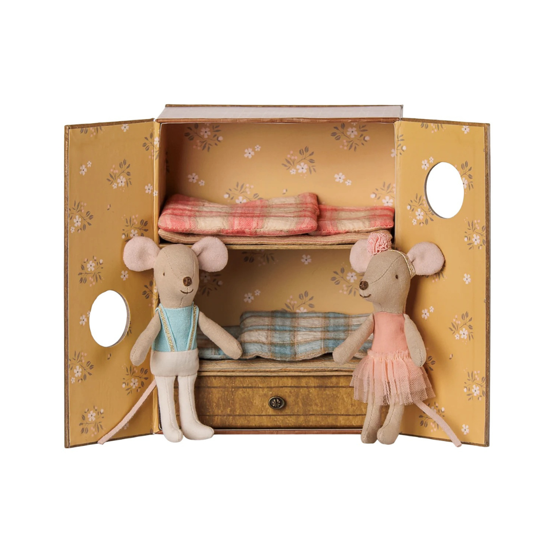 Ballet Mice in Dance Studio, Little Sister and Brother