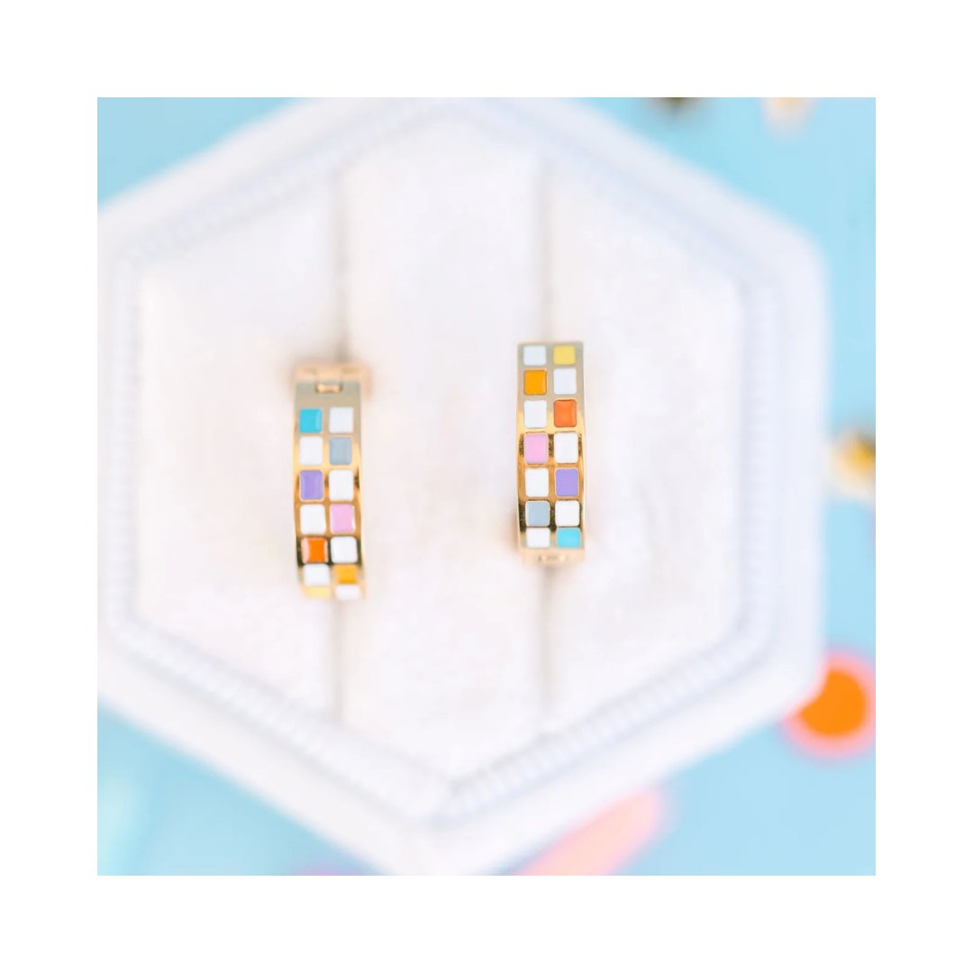 Rainbow Checkered Huggies