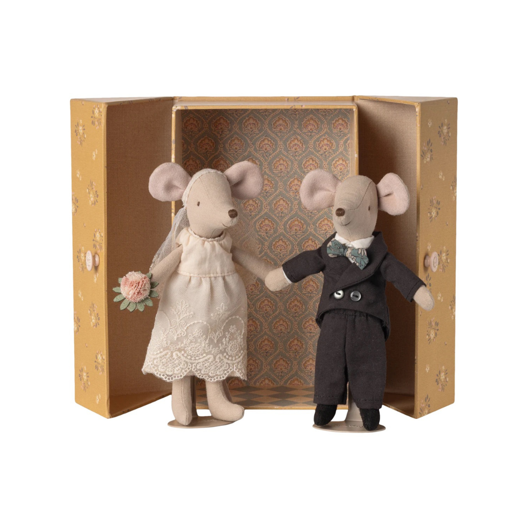 Wedding Mice Couple in box Mum and Dad