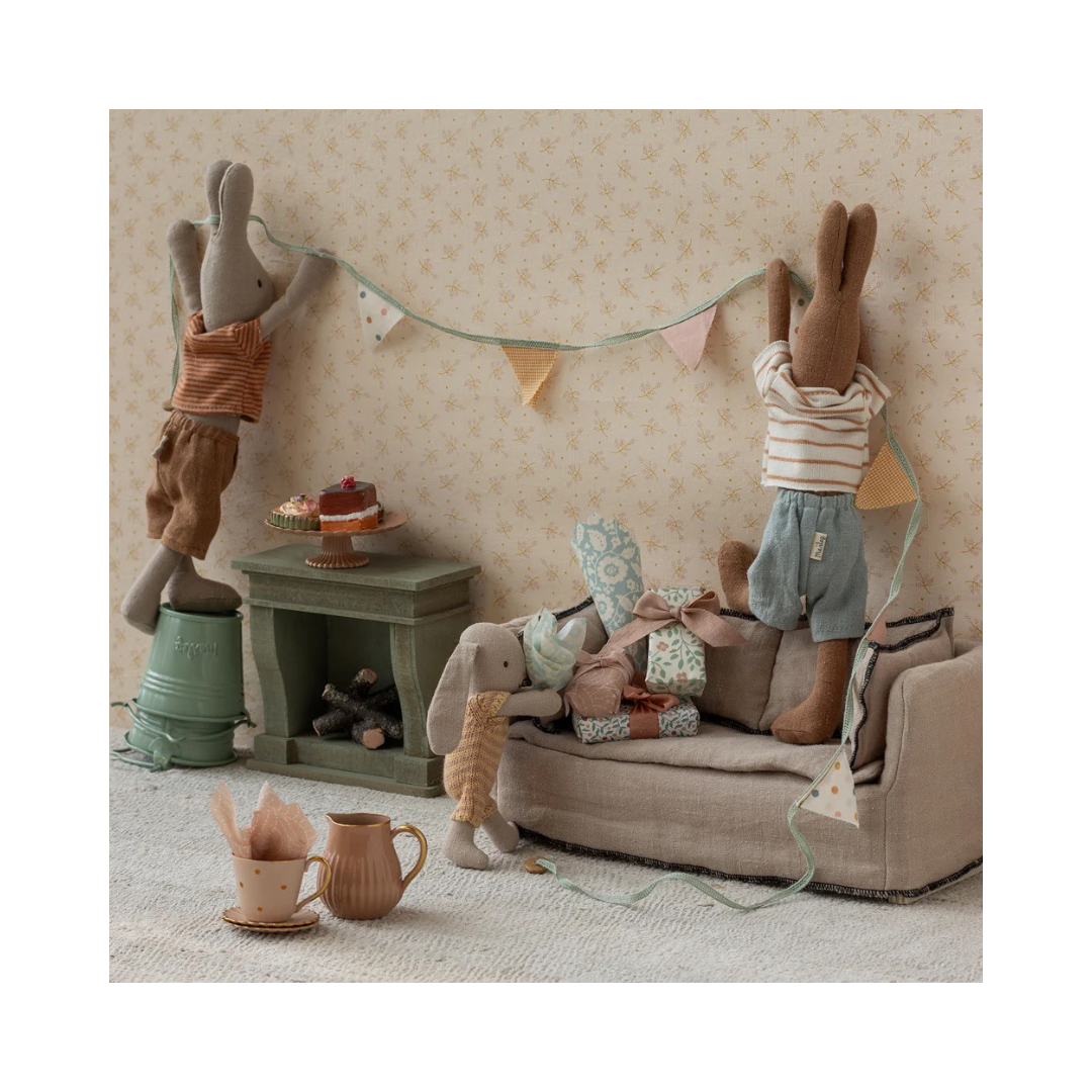 Miniature Garland