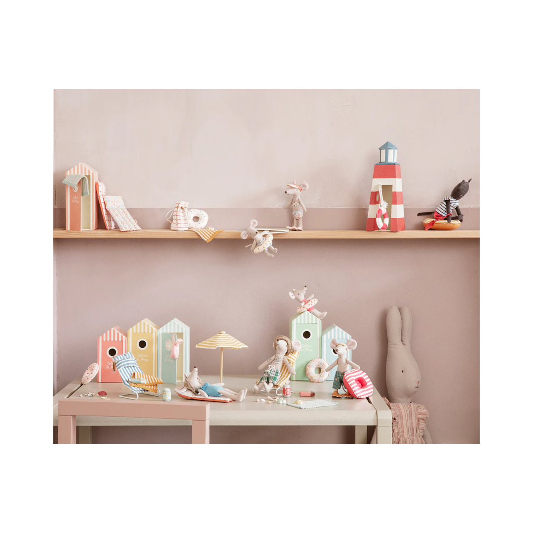 Beach Float, Red Dot