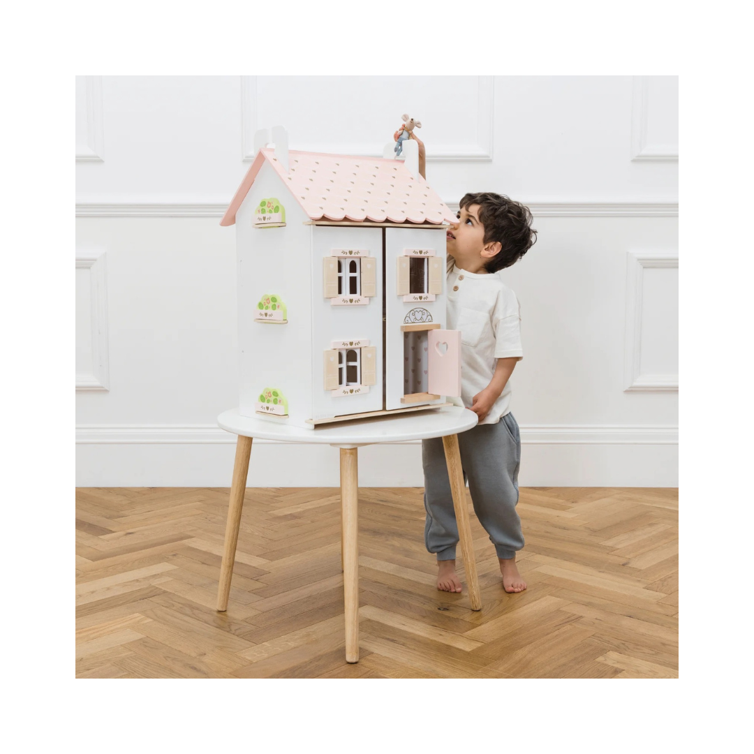 Roseheart Doll House & Family