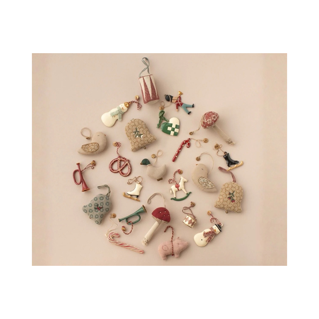 Metal Ornament Trumpet, Red