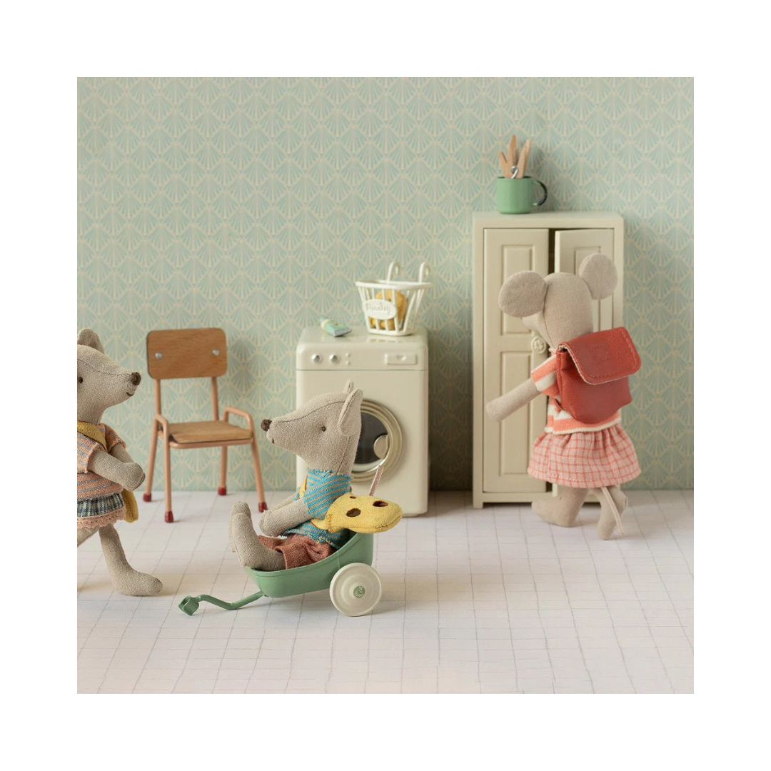 Tricycle mouse, Big sister - Coral