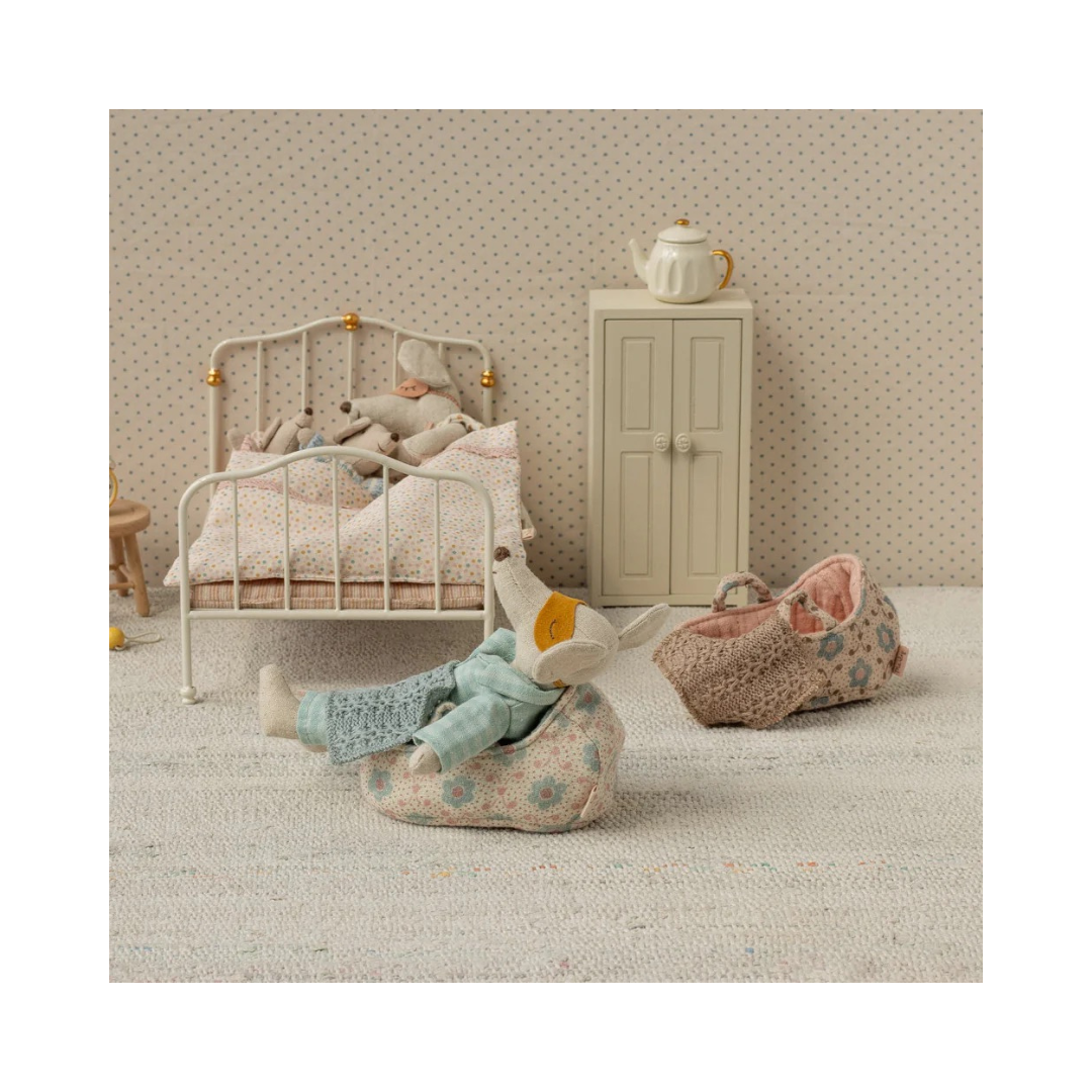 Carry Cot Baby Mouse Rose 11-5411-01