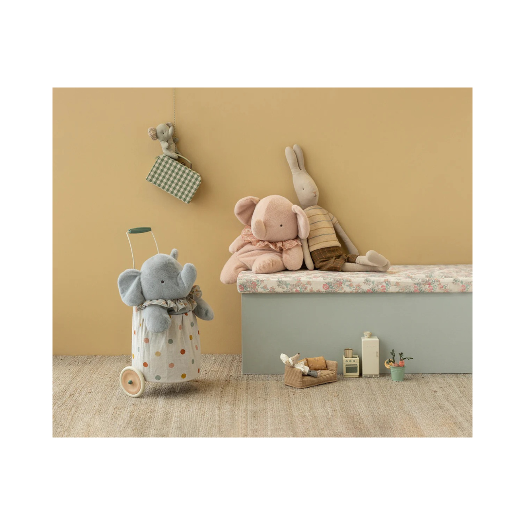 Elephant Plush Big Powder