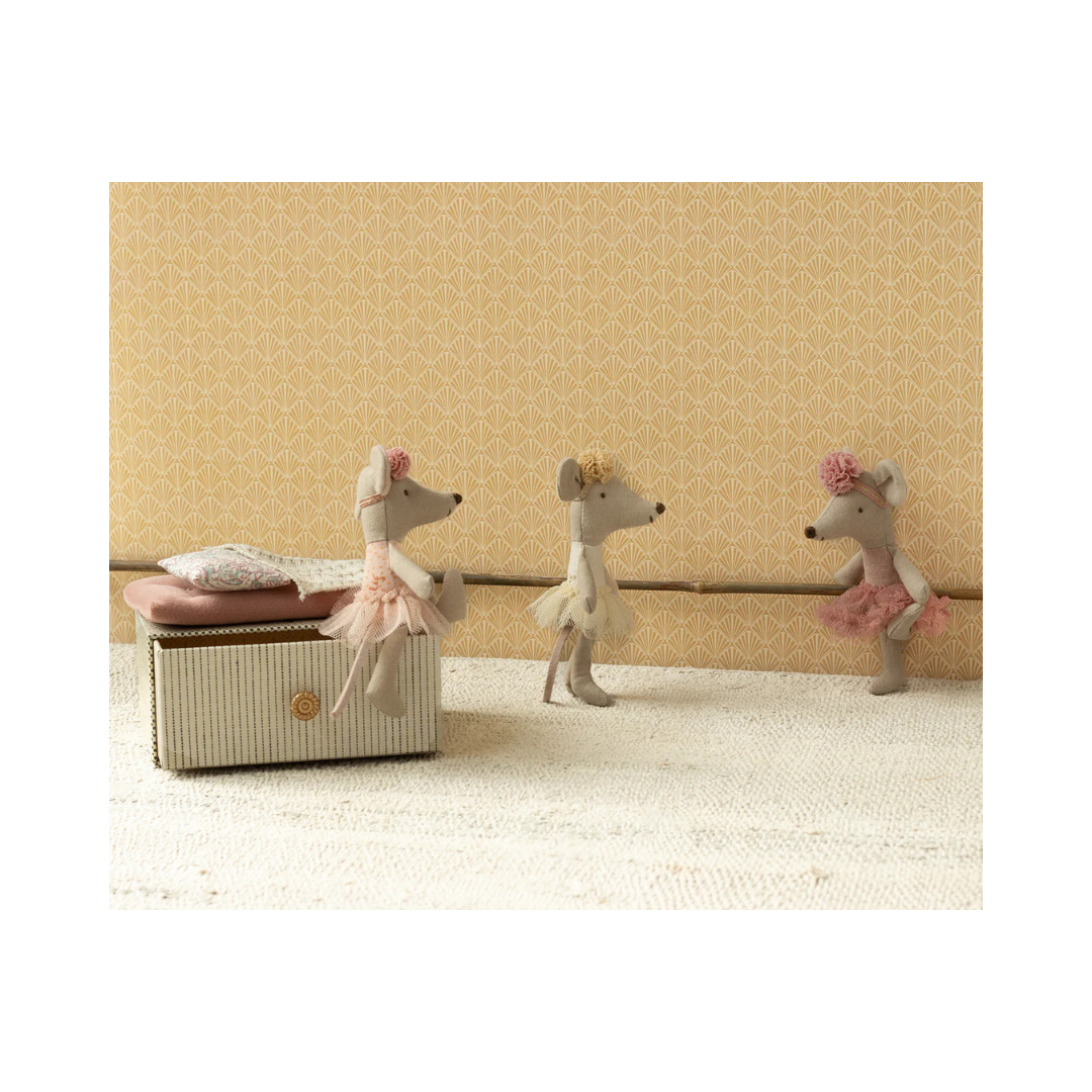 Ballerina Mouse Little Sister Off White