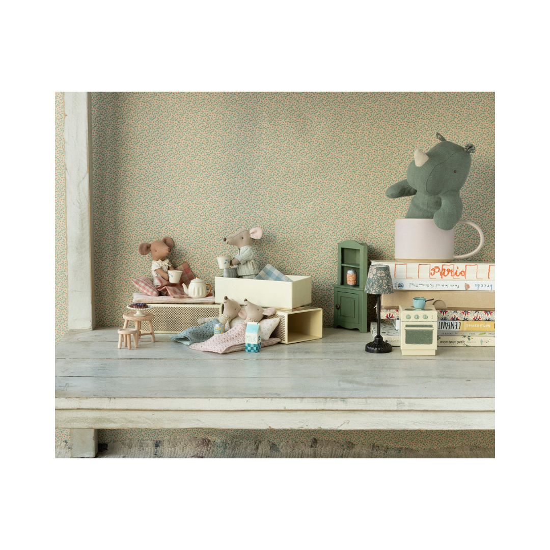 Little Sister Mouse  in Box