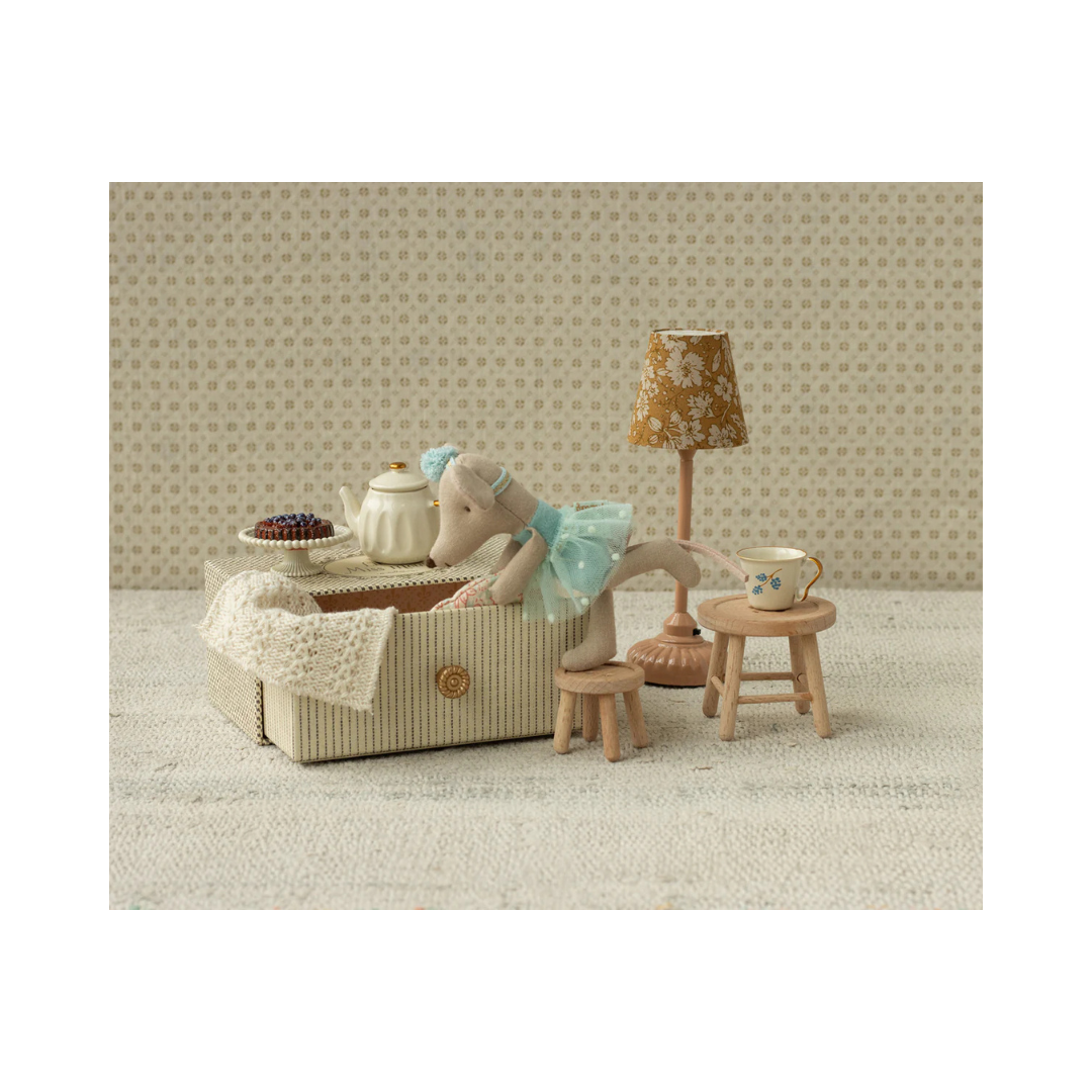 Dance Mouse in Daybed, Little Sister