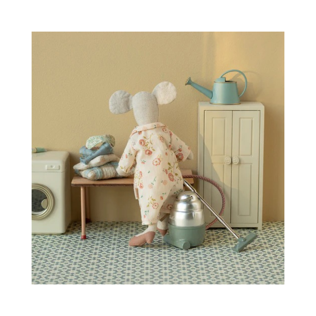 Closet, Mouse size- Cream