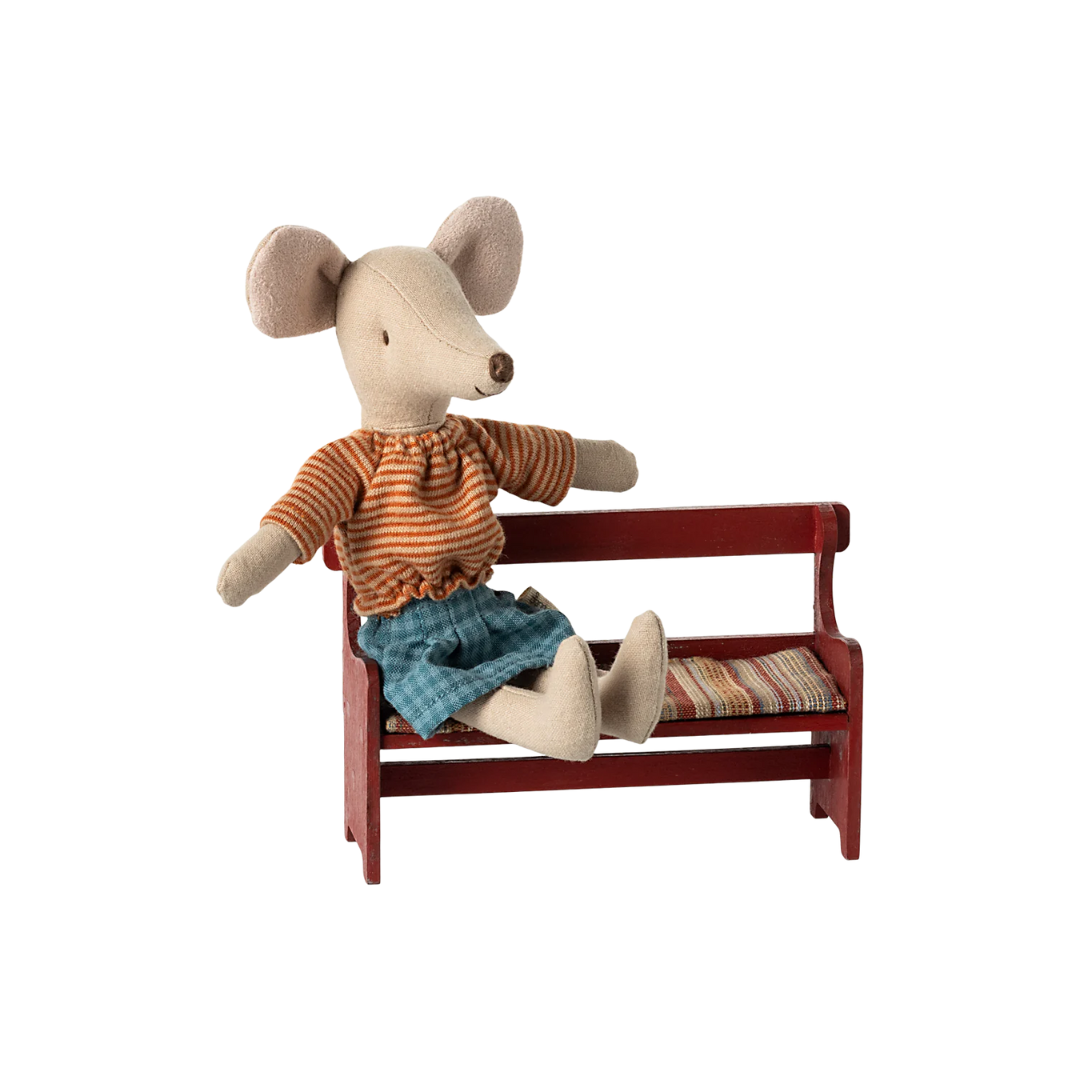 Bench Mouse  Red