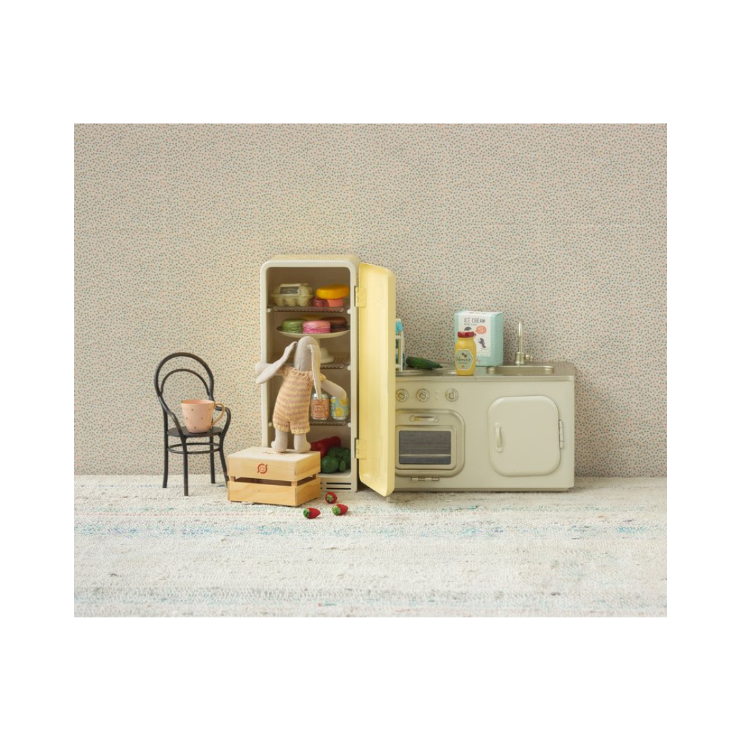 Miniature Kitchen