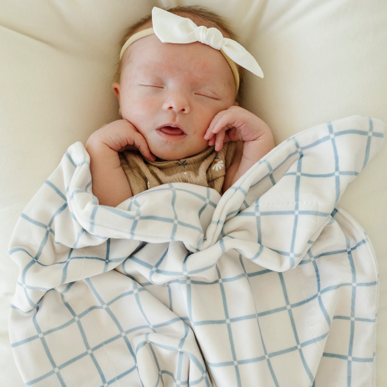 Grid Minky Stretch Mini Blanket — gallery photo 4