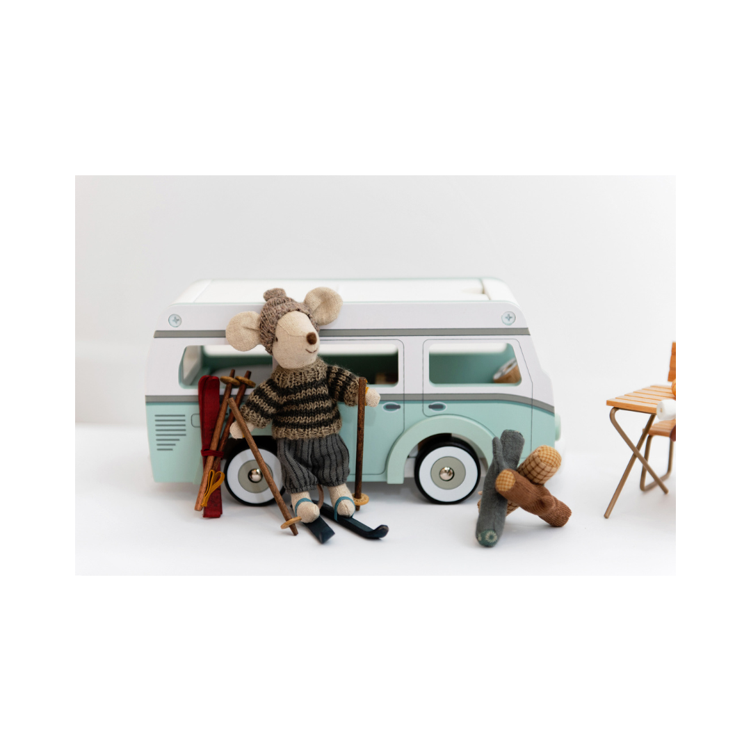 The Mouse Adventures: Winter Campervan Collection