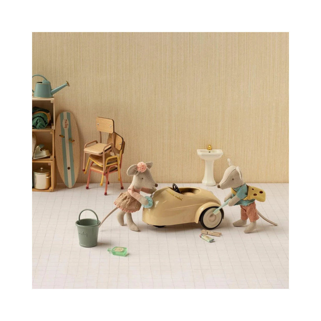 Wheat Mouse Car