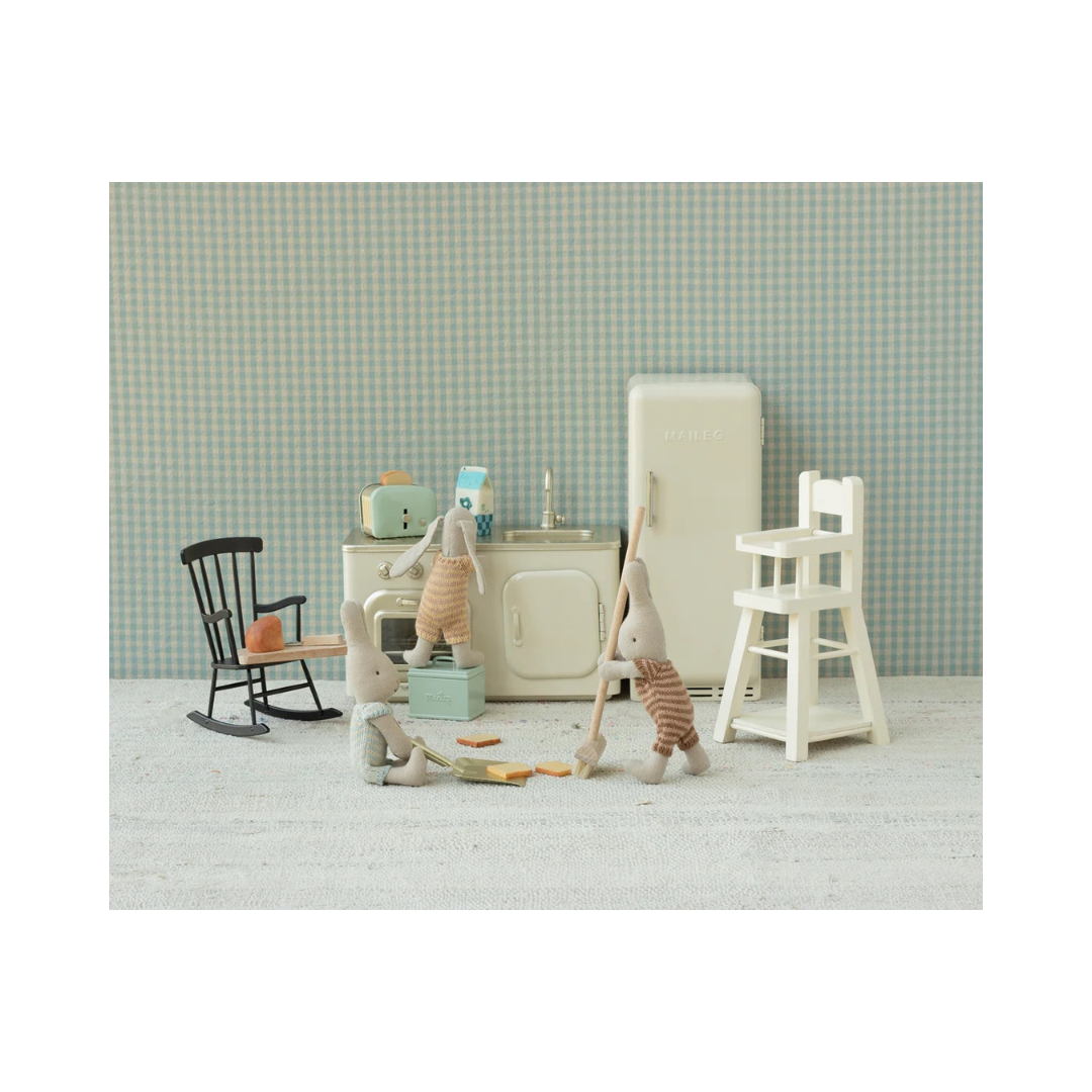 Miniature Kitchen