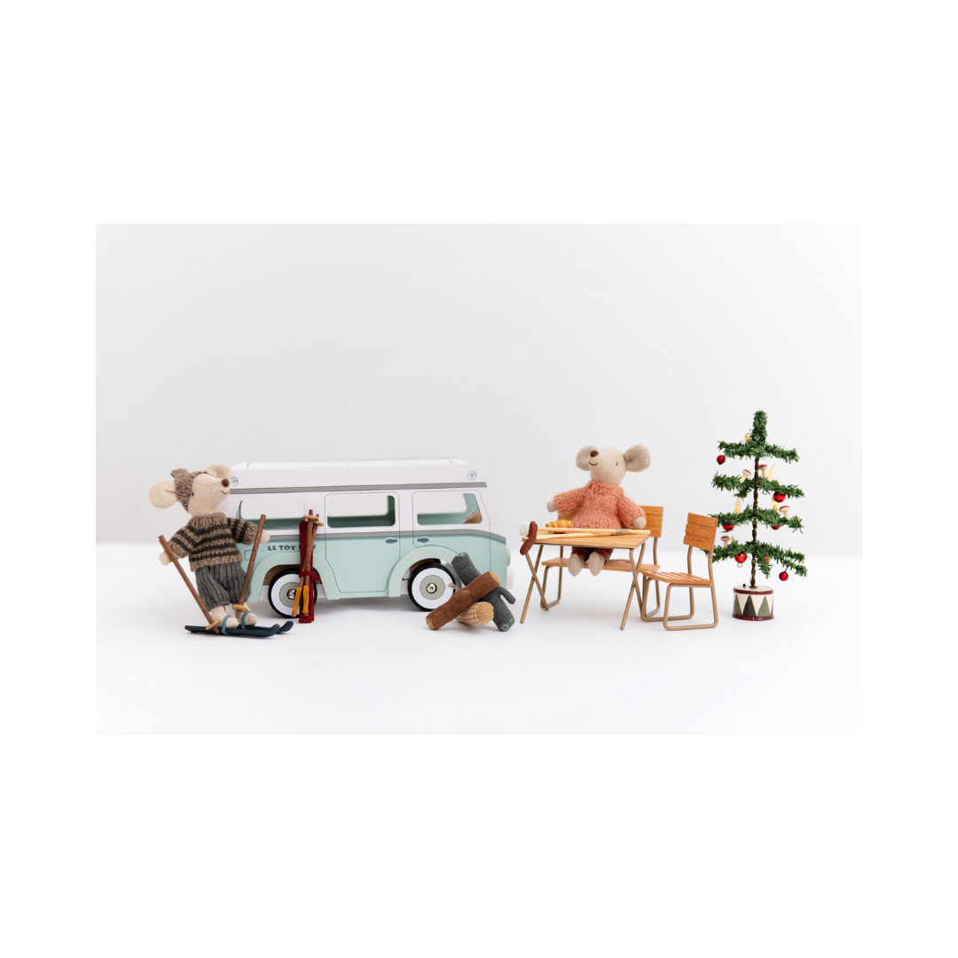 The Mouse Adventures: Winter Campervan Collection