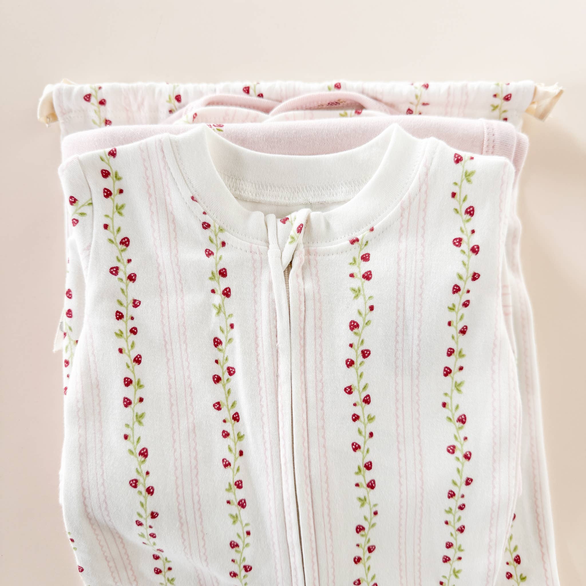 Layette Long Sleeve Zipper Romper Strawberry Baby Cotton: Pink / NB