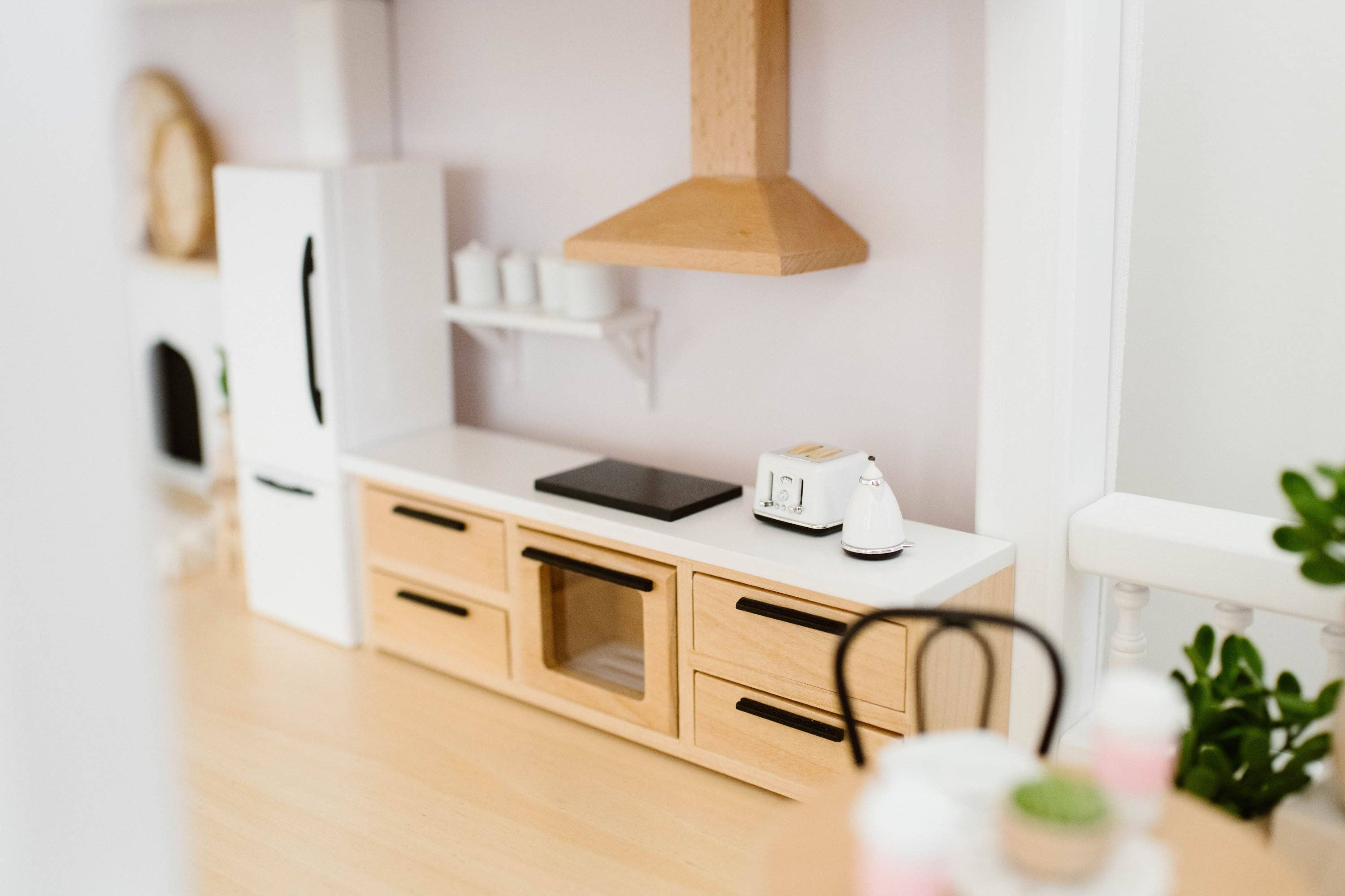 Dollhouse Modern Oven Range Hood | Natural