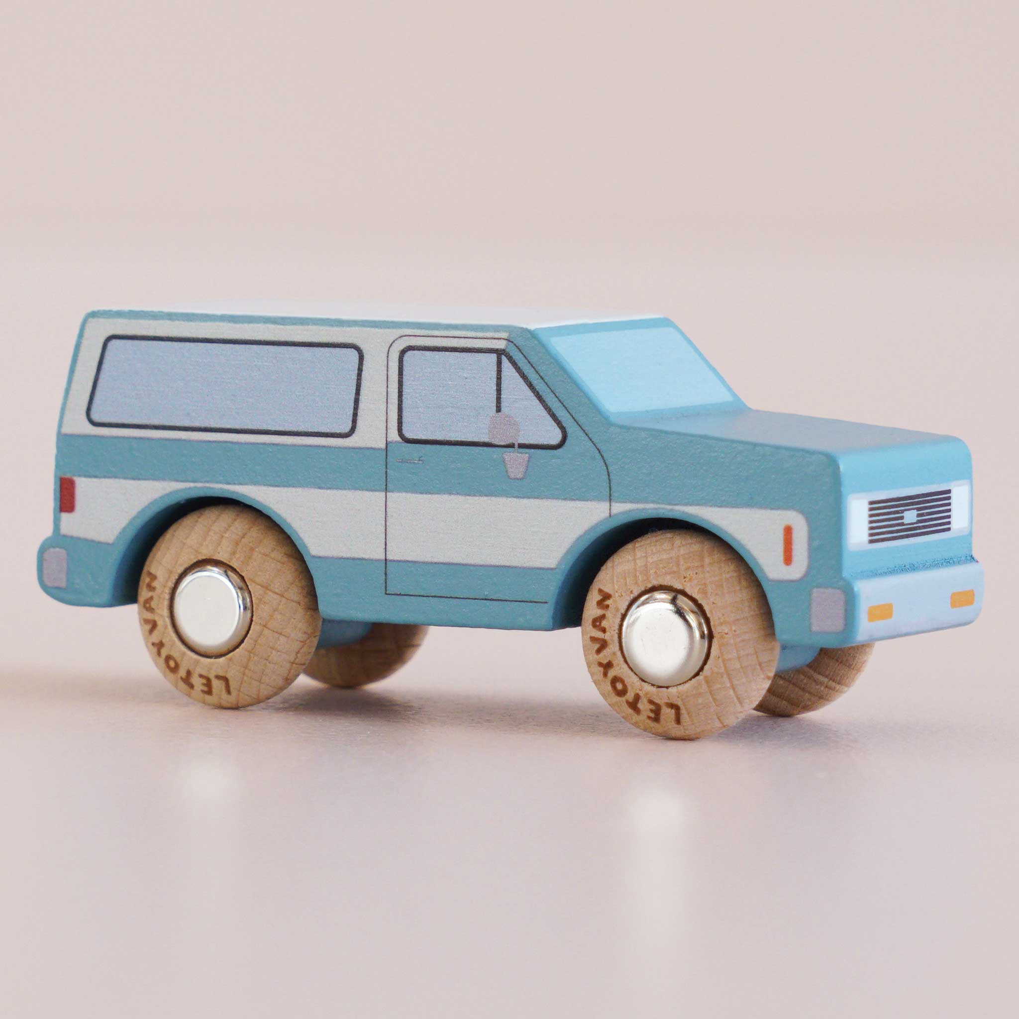 No. 31 GT170 Chuck — Le Toy Van product photo 2