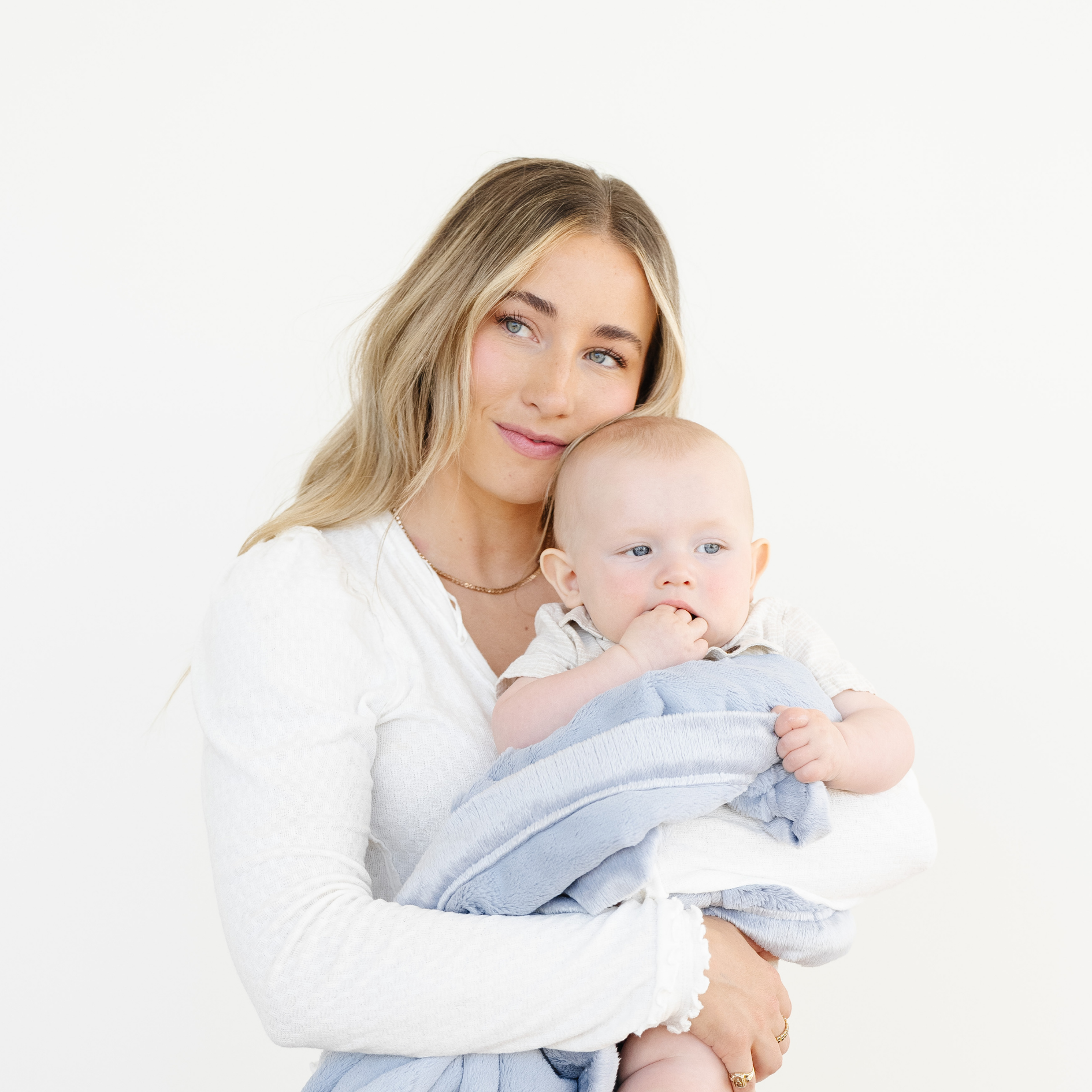 Storm Cloud Mini Lush Blanket — gallery photo 3