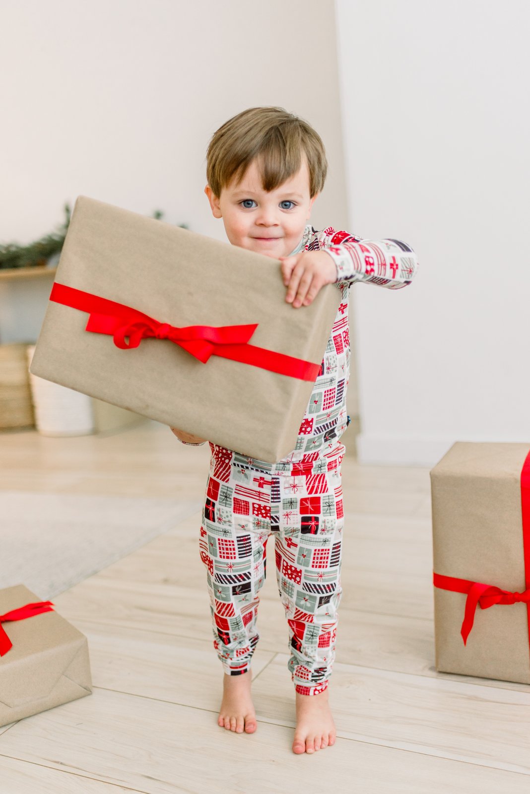 Natural Christmas Gifts Long Sleeve Pajama Set — gallery photo 2