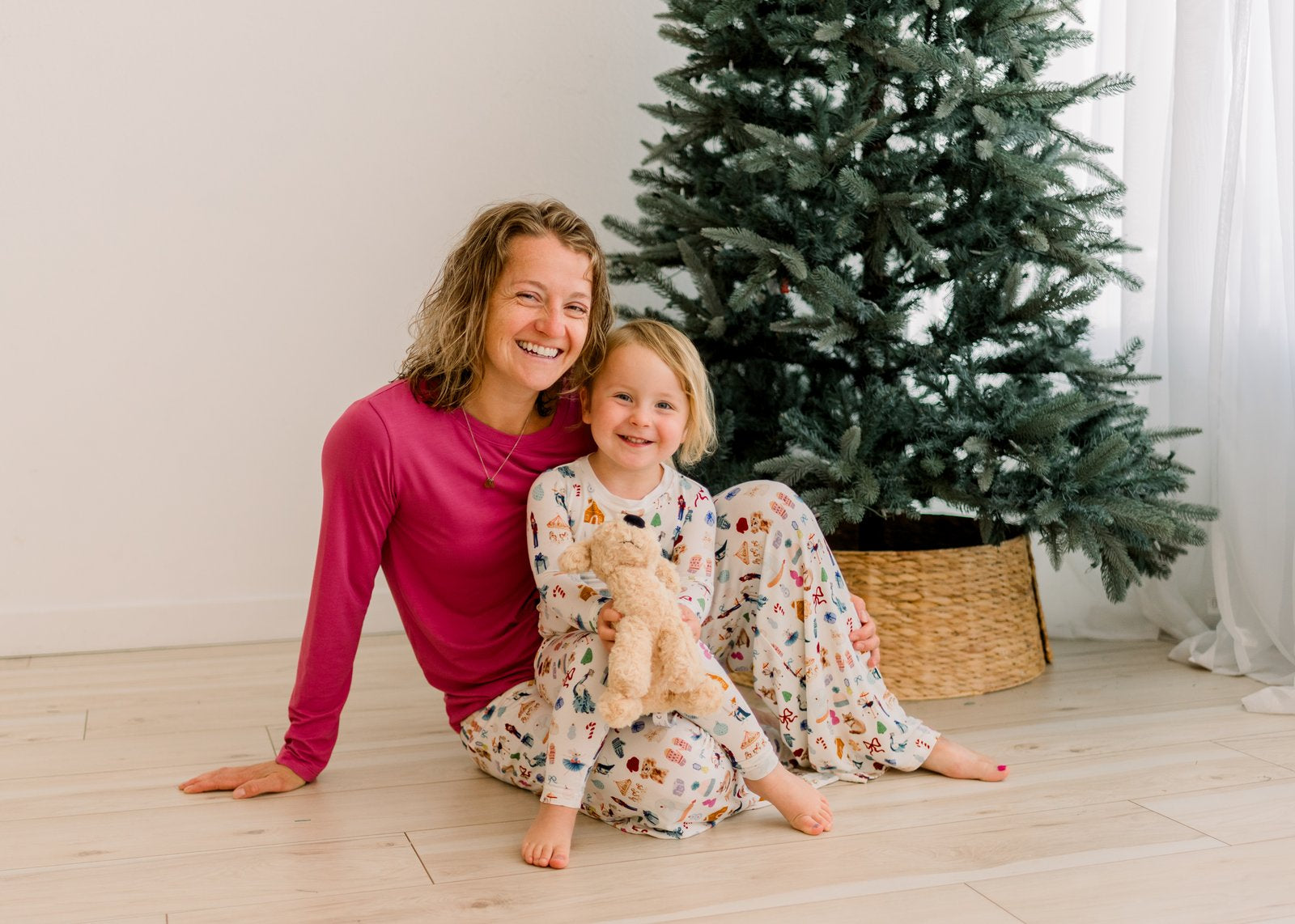 Natural Christmas Story Long Sleeve Pajama Set — gallery photo 6