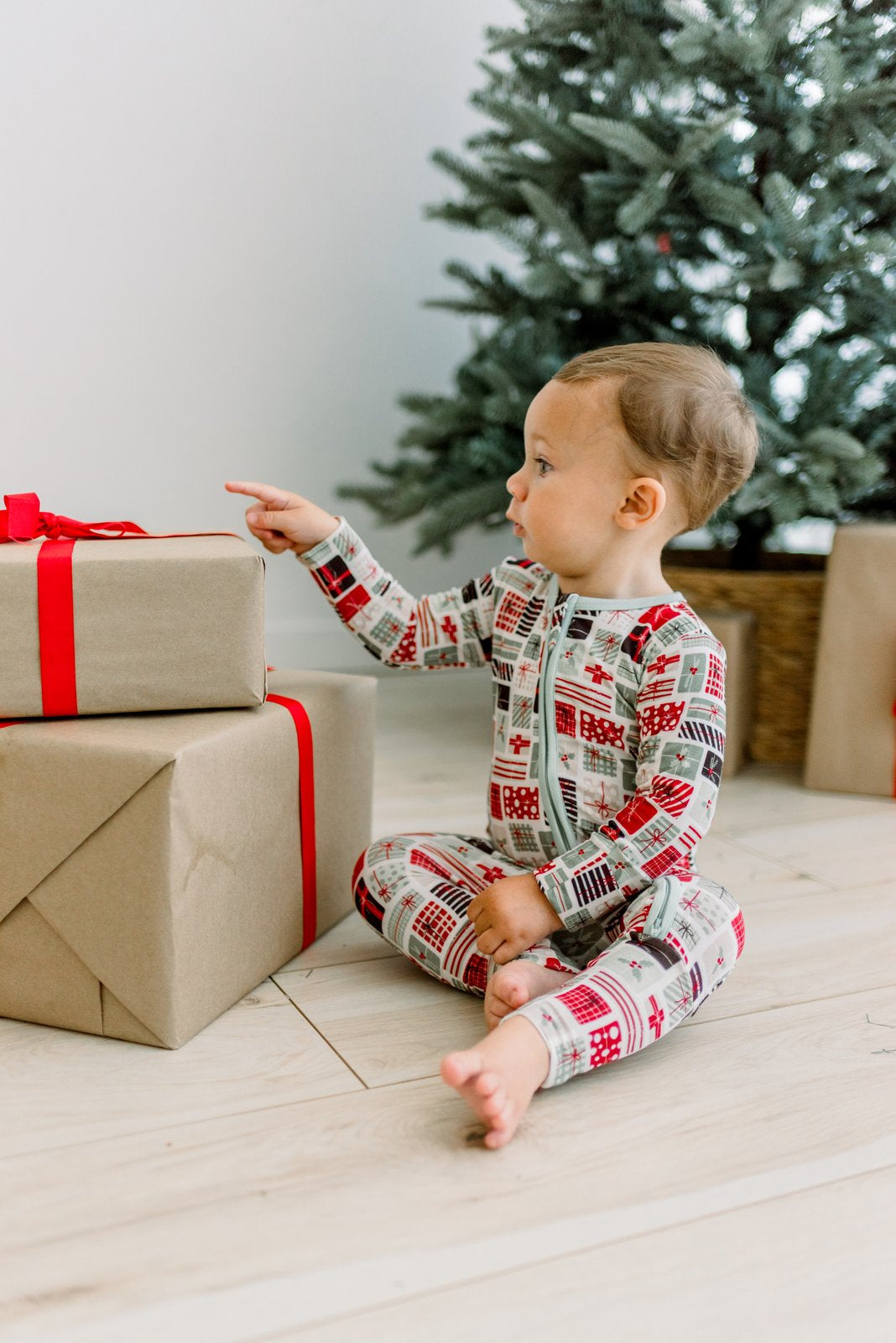 Natural Christmas Gifts Convertible Coverall — gallery photo 3