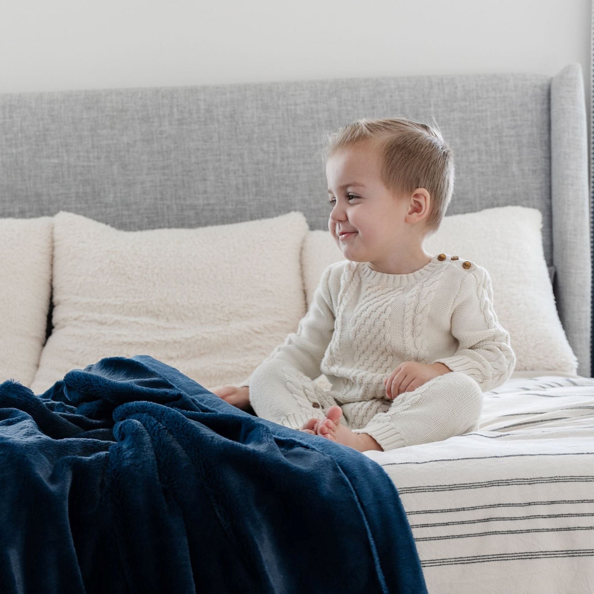 Navy Receiving Lush Blanket — gallery photo 2
