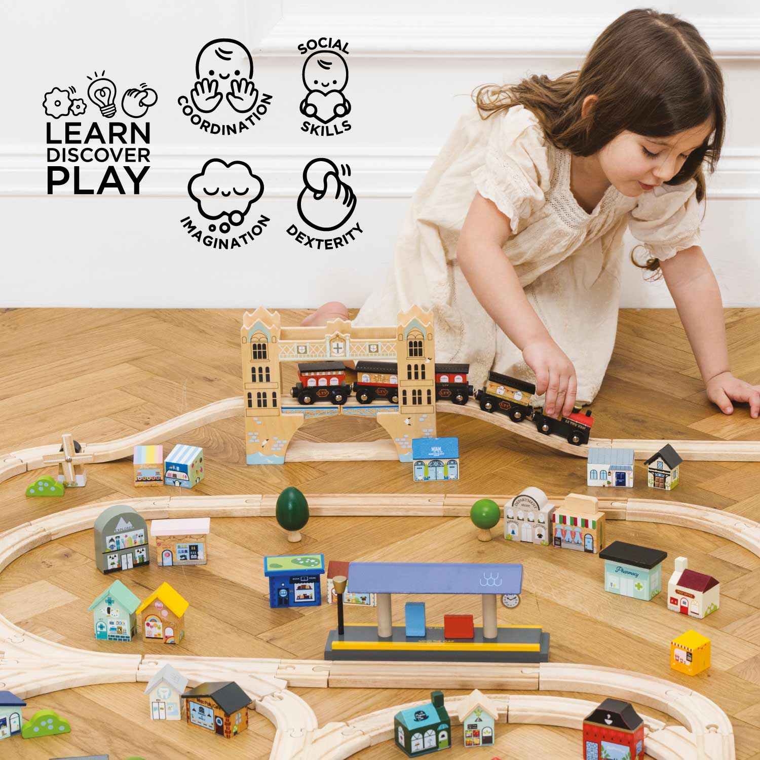 London City Train Set — Le Toy Van product photo 4