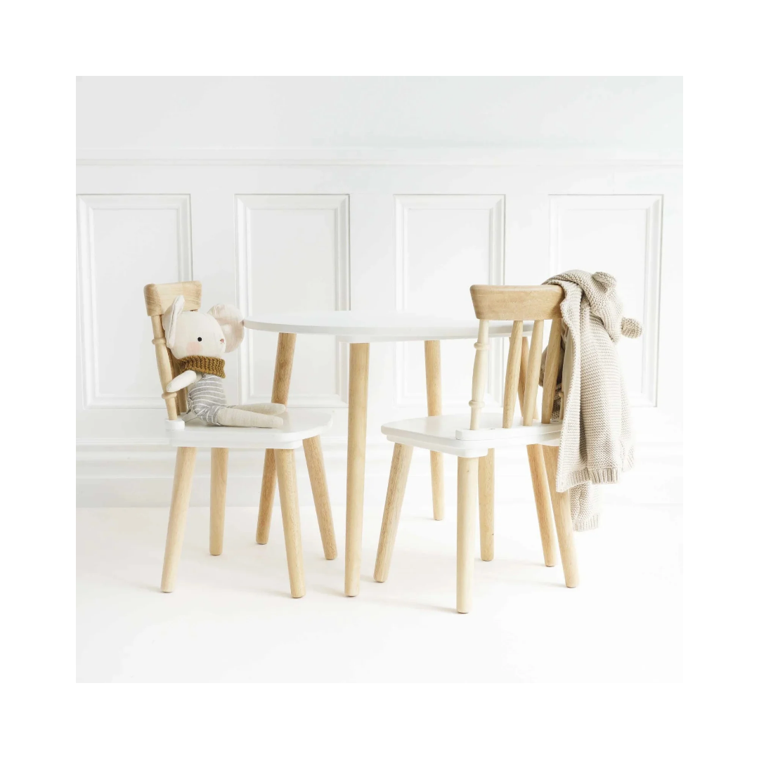 Table & Chairs