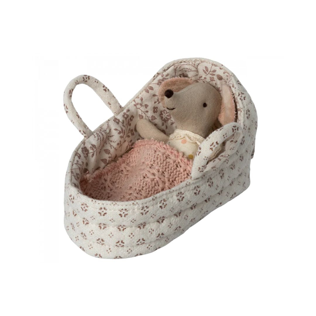 Carry Cot Baby Mouse
