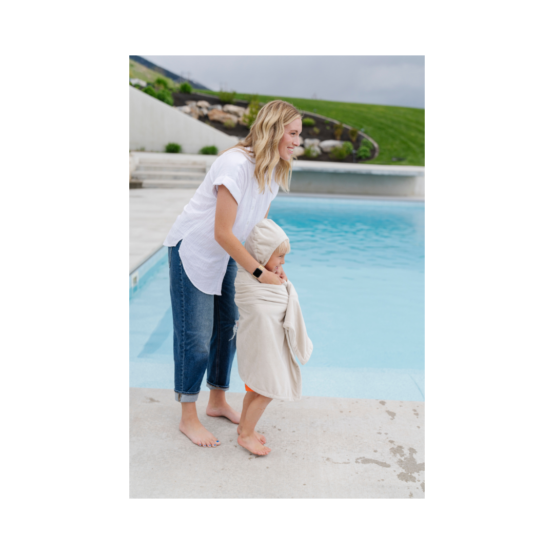 Feather Hooded Towel