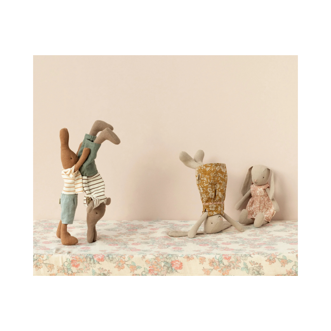 Rabbit, Size 1 - Chocolate Brown