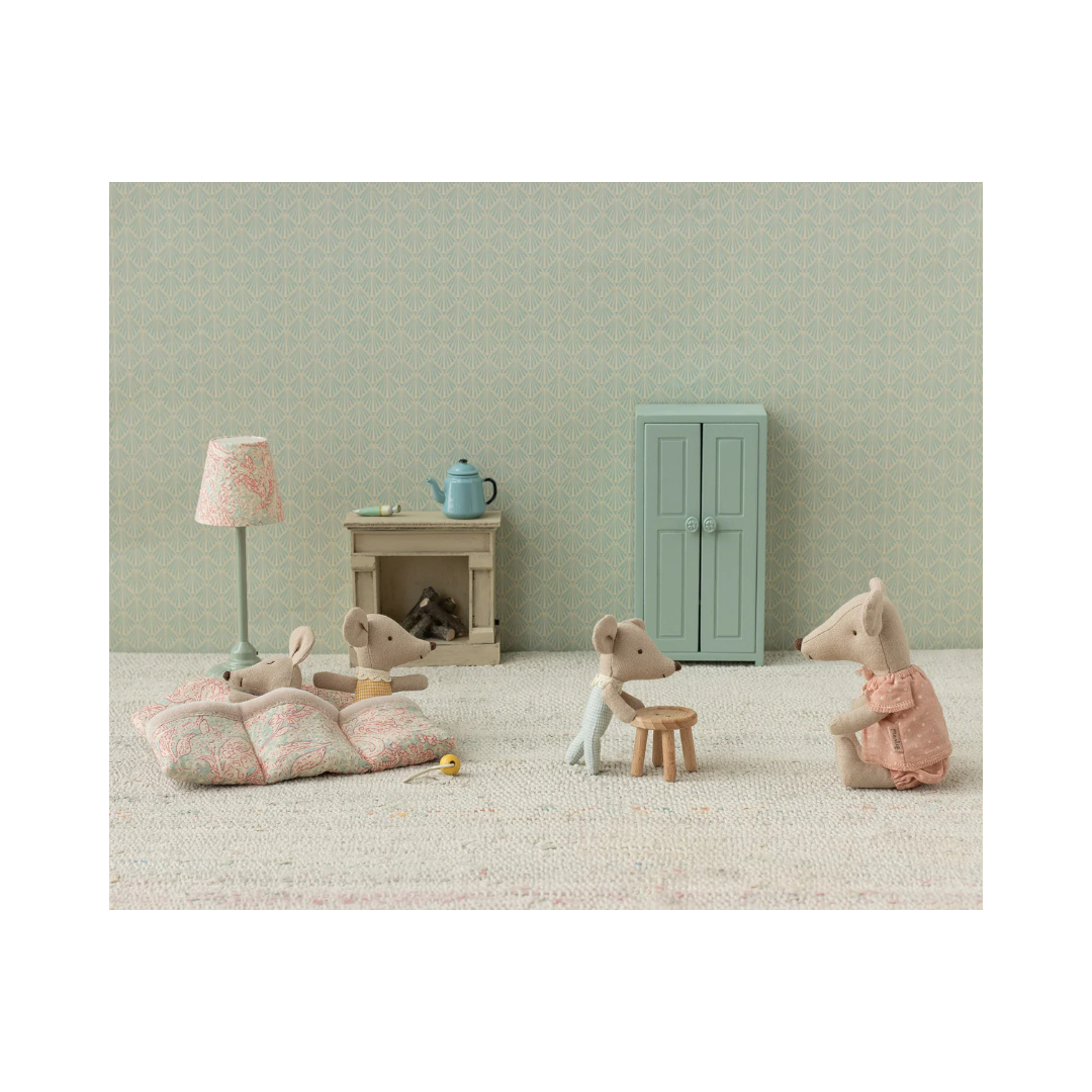 Triplets Baby Mice Checker