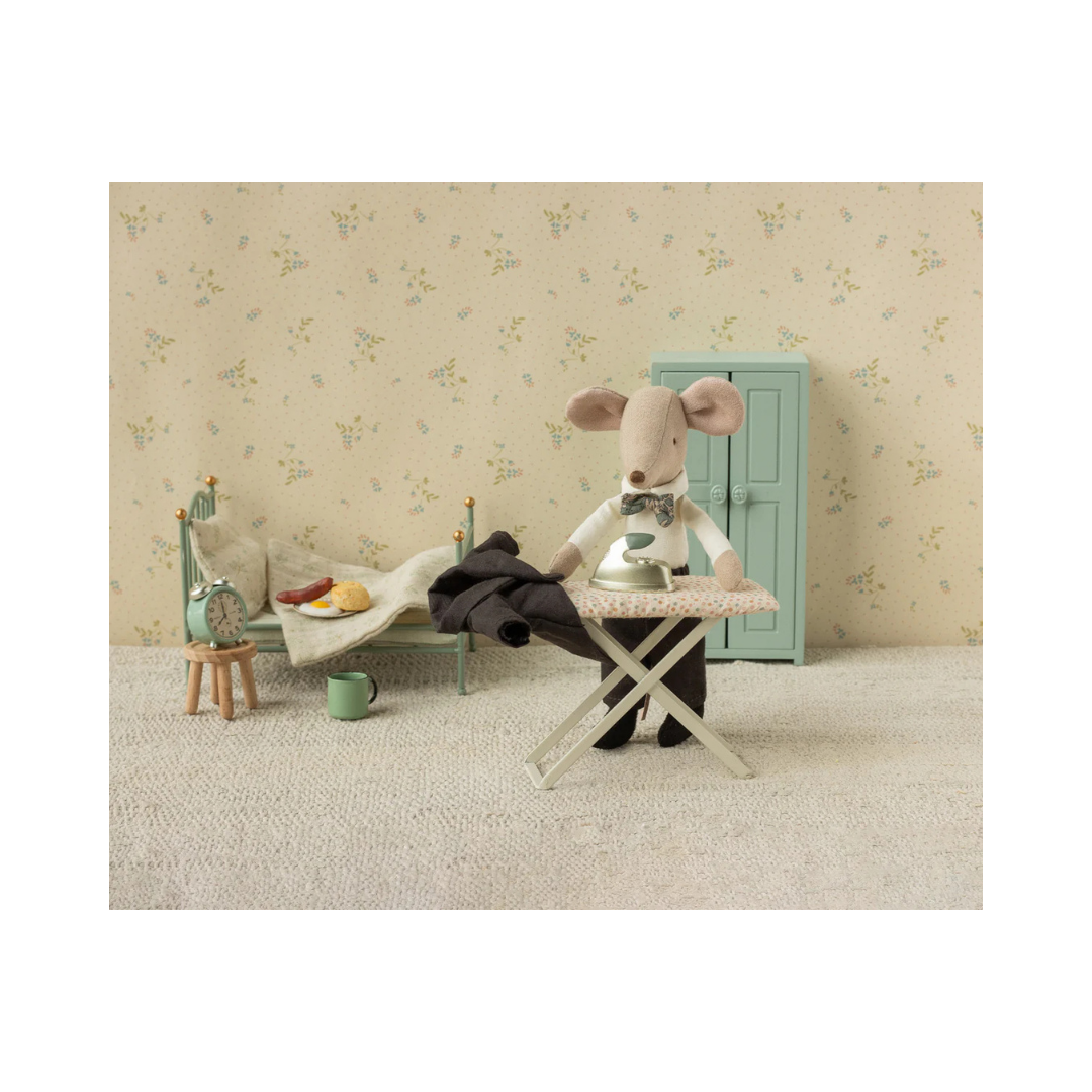 Wedding Suit Dad Mouse