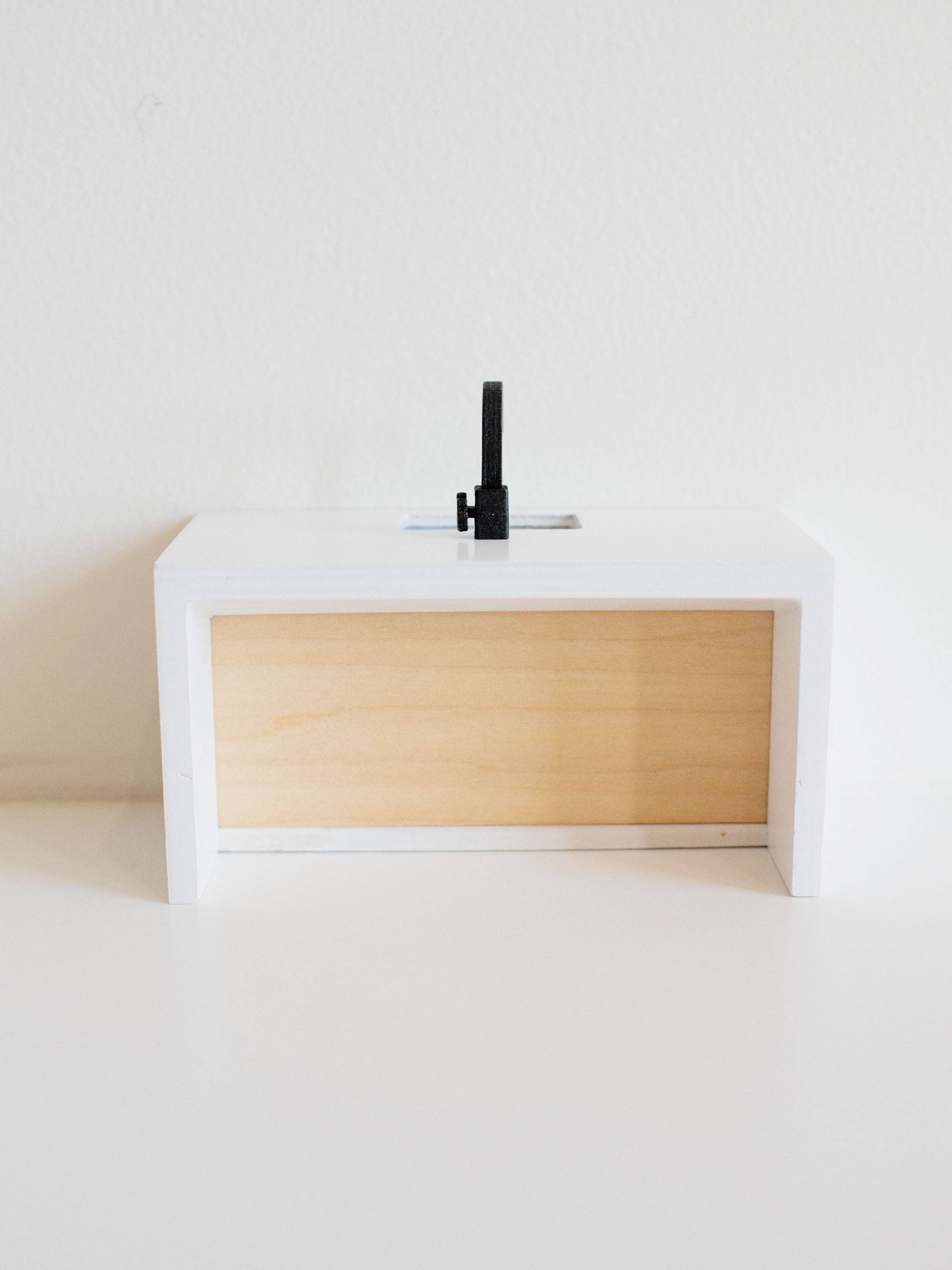 Dollhouse Modern Kitchen Island + Sink | Natural Wood White