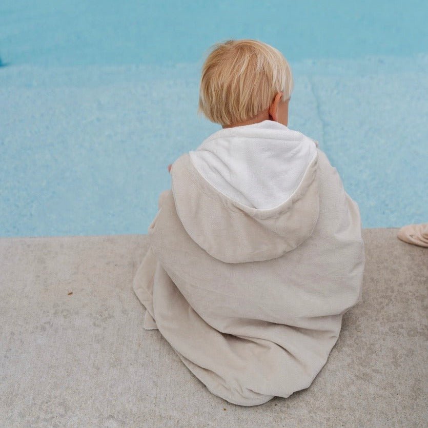 Feather Hooded Towel — gallery photo 2