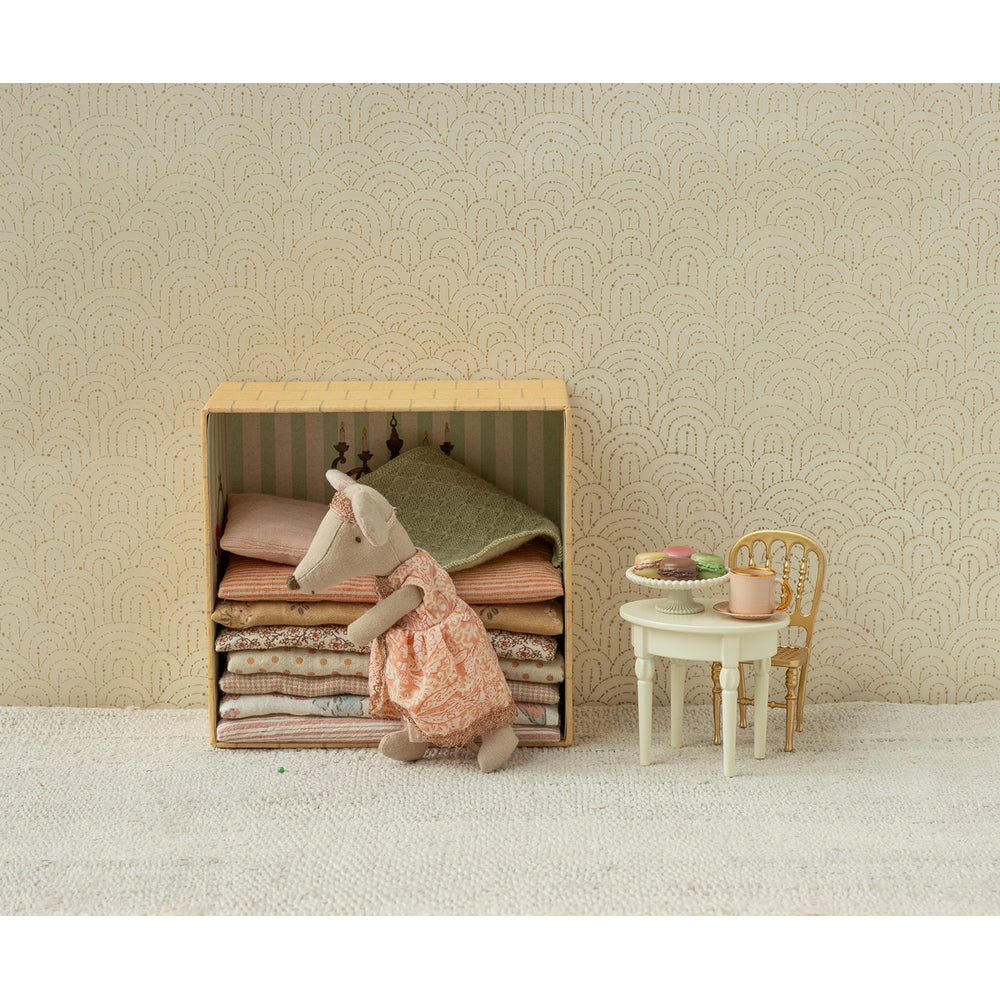 Vintage Mouse Side Table, Off White — gallery photo 2