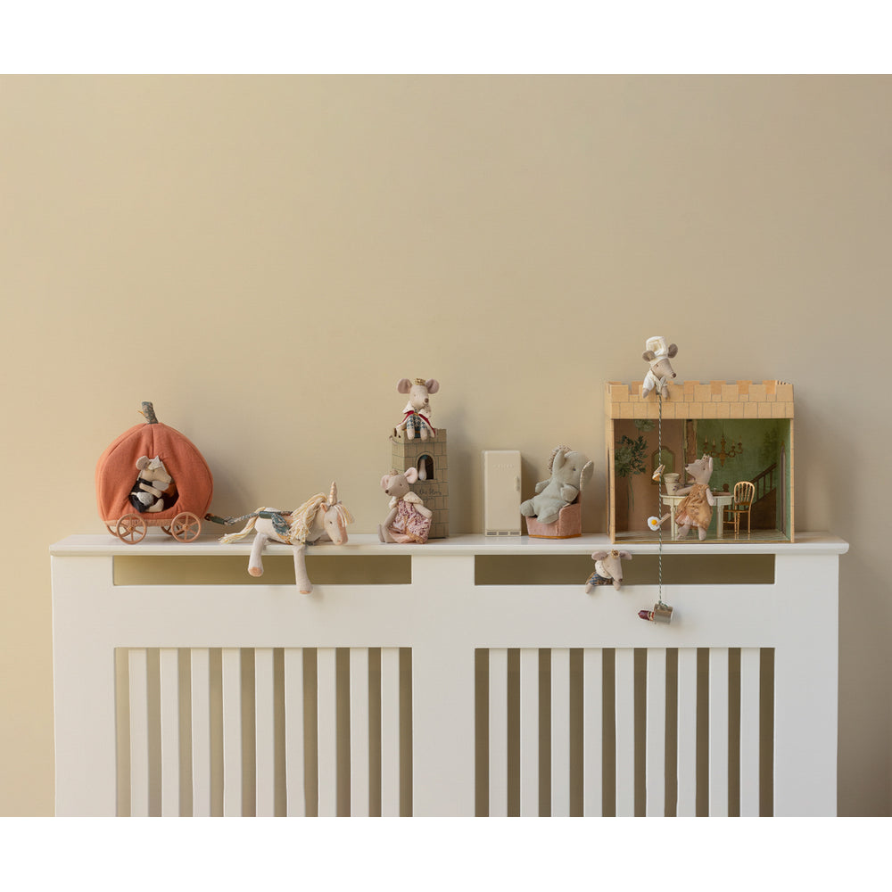 Maileg Castle Hall — gallery photo 2